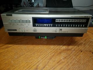 Sanyo Beta - Max Vcr 3900 - Ii Betamax Powers On Parts Only