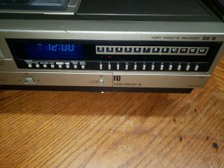 Sanyo BETA - MAX VCR 3900 - II Betamax Powers On PARTS ONLY 3