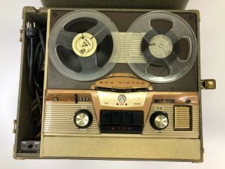 Vintage RCA Victor Portable Tape Recorder Reel to Reel Model 8 - TR - 3 2