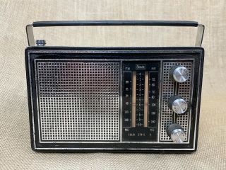 Vintage Sears Solid State 9 Transistor Radio W/ Leather Casing
