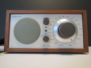 Wood Cased 2001 Henry Koss Tivoli Audio Model One Am/fm Radio