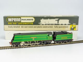 Wrenn Railways W2305 Sr Green 4 - 6 - 2 Streamlined Bulleid Pacific Locomotive