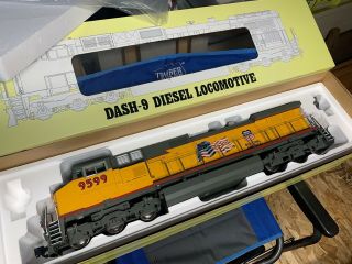 Aristo Craft Diesel Loco G Scale Dash - 9 Union Pacific " Flags & Wings " 9599