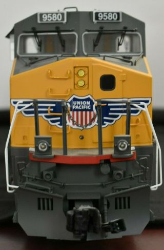 Aristo - Craft - ART 23010 - UNION PACIFIC Dash 9 G - with wing/flags 9580 6