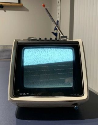 Vintage Sony Solid State Tv - 750 Only Shows Static
