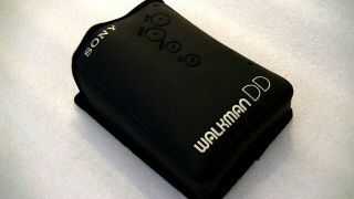 One Carrying Case For Sony Walkman Models Ddi,  Dd10