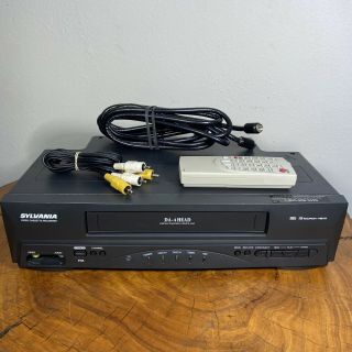 Sylvania 6240ve Vhs Vcr 4 Head Video Cassette Recorder Player W/ Remote & Cables