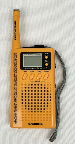 Grundig Mini 300 World Band Receiver Fm/sw Antenna Short Wave Radio Yellow U1