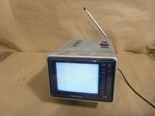 Vintage Realistic Portable Television Tv Monitor With Built - In Antenna 16 - 108