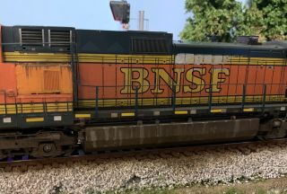 ho scale scaletrains rivet counter BNSF - 9 DCC & Sound Weathered 6
