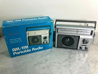Vintage Realistic 12 - 625 Portable Am/fm Radio Receiver With Box