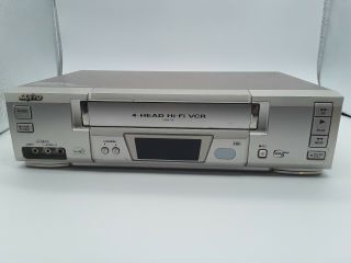 Sanyo Vwm - 700 Vcr Vhs 4 Head Video Cassette Player