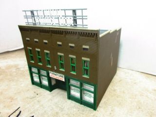 HO SCALE 1:87 NEWMANS,  2 STORY,  APPLIANCE STORE ALSO FURNITURE,  DETAILED 2