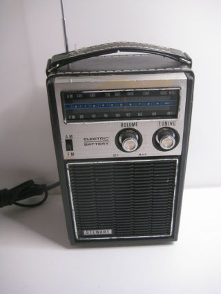 Vintage Stewart Radio Model St - 2520aa Electric,  Battery Am/fm W/ Case,