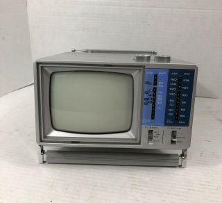 Lloyd’s Small Square Gray Portable 5” Tv Am/fm Radio Vintage 1984 Model L105