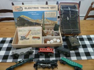 Vintage Lionel Electric Train Set 1960s Locomotive Cars Track,