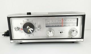 Vintage Soundesign Am - Fm Alarm Clock Radio Model 3434a Made In Hong Kong