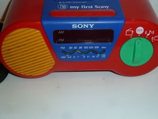 Sony ICF - C6000 My First Sony Alarm Clock Radio Red / Blue & Great 2
