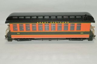 On30 Scale Bachmann Great Northern Ry Coach Passenger Car Train