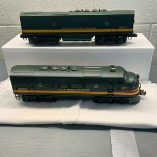 Lionel 18131 & 18132 Northern Pacific 2390 F3a & F3b Diesel Locomotives L/n