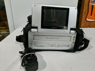 Audiovox Vbp2000 Portable Vhs Player W/ Bag/ Power Supply Not