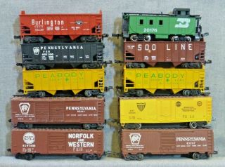 Group Of Ten (10) N Scale Freight Cars - Boxcars,  Coal Hoppers,  Caboose - Good