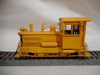 Ams On30 Scale Plymouth Diesel Switcher - Yellow Colour Scheme