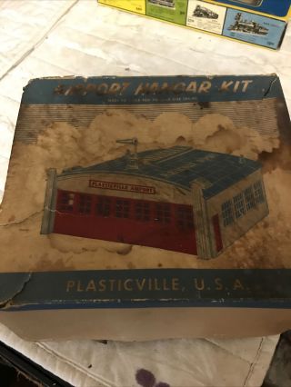 Vintage Boxed Plasticville U.  S.  A.  Airport Hangar Kit 1950 Complete