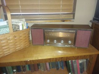Vintage General Electric Am / Fm Solid State Stereo Radio