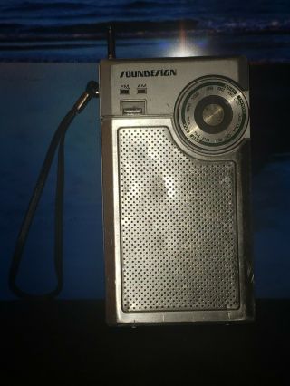 Vintage Soundesign Am/fm Pocket Handheld Portable Radio Model 2145