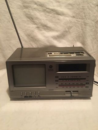 Vintage 1986 Portable Tv/radio.  Great