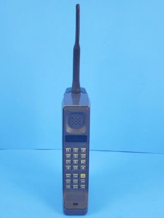 Vtg Motorola DynaTAC 8500 Brick Cell Phone Black Hand Held Mobile F09LFD8471AG 2