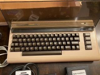 Vintage Commodore 64k Personal Keyboard Computer W/box &