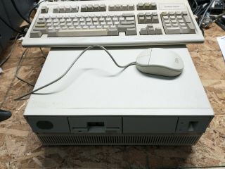 Vintage Ibm Personal System/2 Model 70 386 Computer Ps/2 Type 8570 - E61