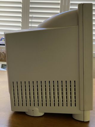 Apple Macintosh Color Classic M1600 4