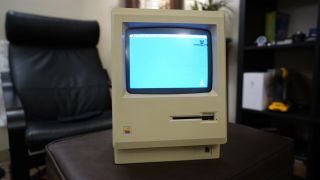 Apple Macintosh 512k All In One Computer,  Travel Bag (recently Serviced)