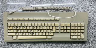 - Atari Mega Ste St Tt Us Keyboard With Cable