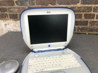Apple iBook G3 Clamshell Laptop Computer OS 9.  2.  2 64MB RAM 10GB HDD with Power 3