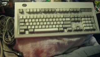 Vintage Ibm Model M Mechanic Keyboard Clicky 1397735 07 - 30 - 92 F2 5 Pin Connector