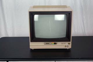 Vintage Commodore 64 1702 Color Computer Monitor