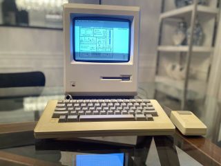 Apple Macintosh M0001 128k Computer
