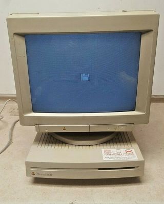 Vintage Macintosh Lc Ii Desktop Pc Model: M1700 & Apple 15 Inch Display