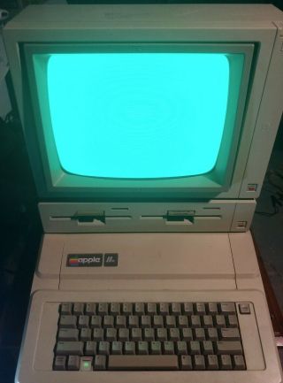 Vintage Apple Iie Computer With Monitor Asm2010 Green Phosphor&duo Disk A9m0108