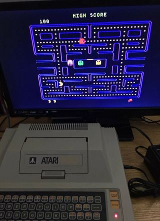 Atari 400 Computer AV Mod.  W/ power supply,  cables and game cart.  Great 2