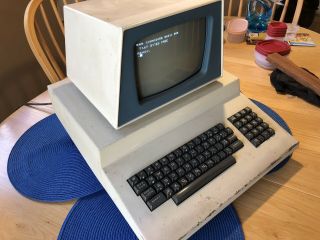 Commodore PET 2001 - 8 Personal Computer - Not Officially 3