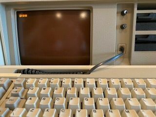 Ibm 5155 Integrated Screen 1981 Near With Carry Case