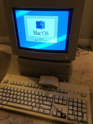 Apple Macintosh Iici And Includes Keyboard Mouse And Screen