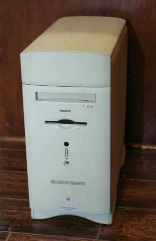 Apple Macintosh Performa 6400 / 180 Vintage Desktop Computer Power Pc