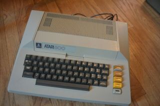 Atari 800 Computer Includes Basic Cartridge