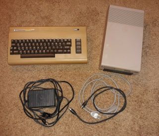 Commodore 64 C64 Keyboard Computer (black Screen) With 1541 Disk Drive